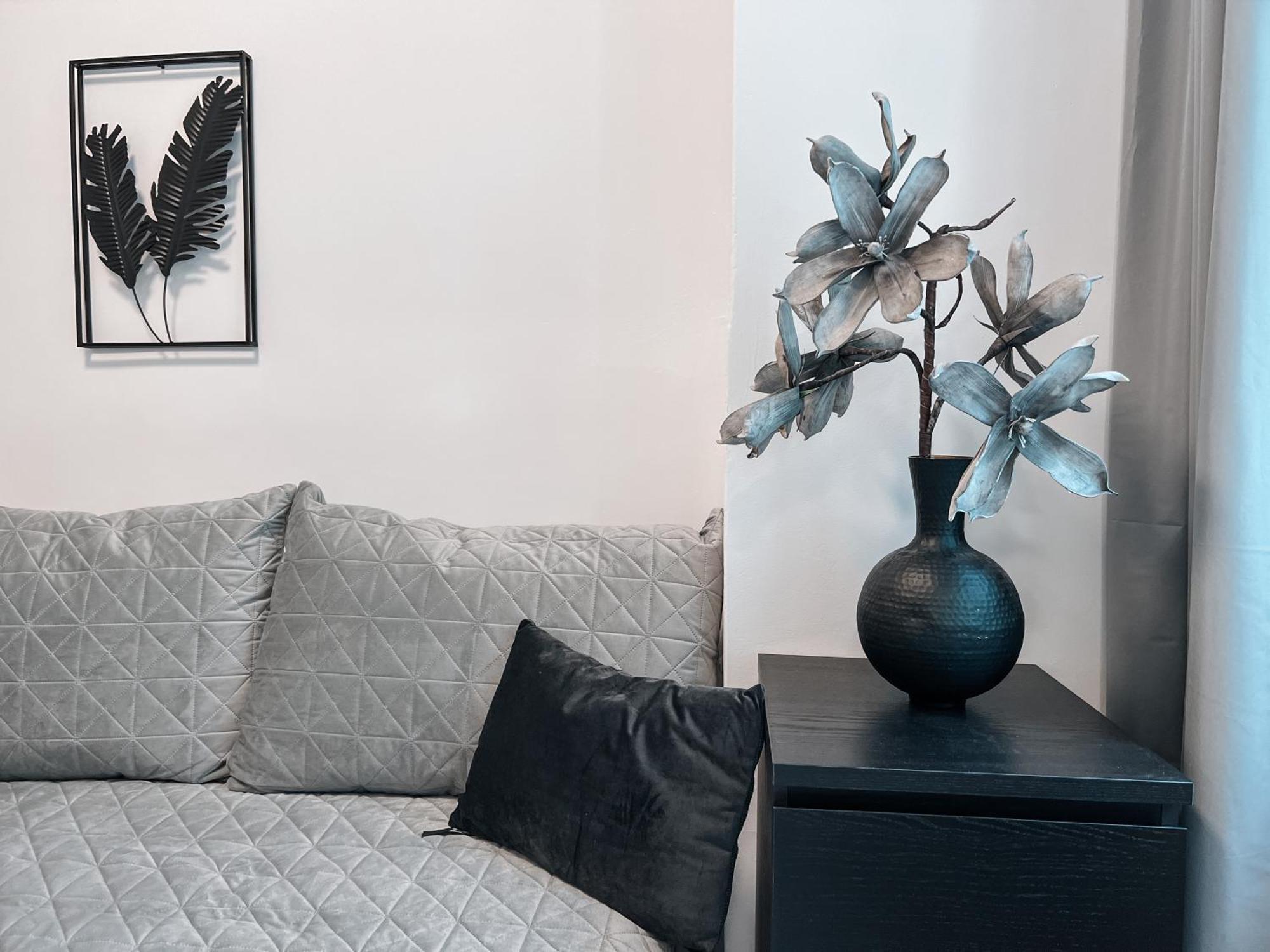 96M2 Of Comfort And Style: 4Bd Apartment In Old Town Μπρατισλάβα Εξωτερικό φωτογραφία