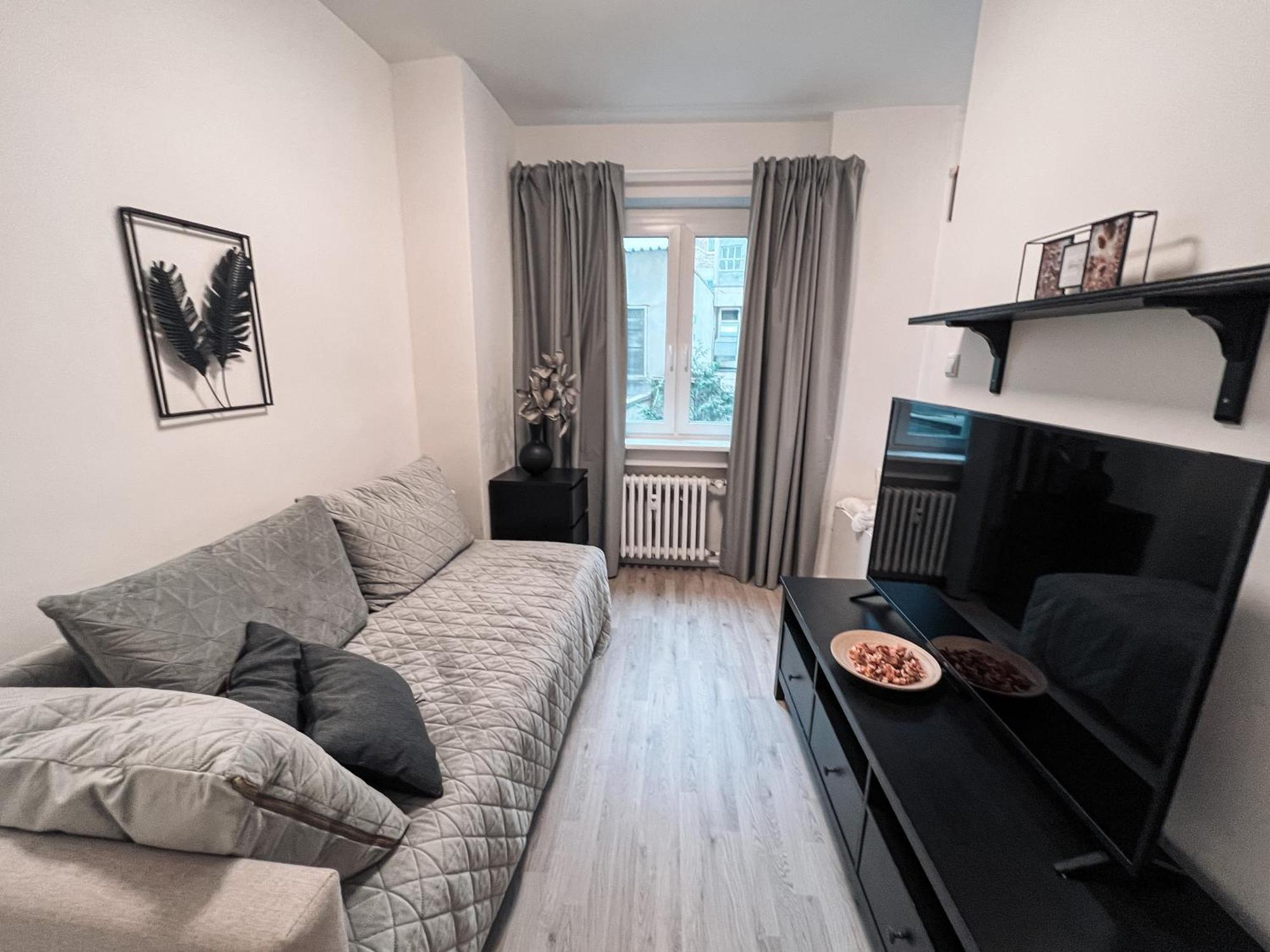 96M2 Of Comfort And Style: 4Bd Apartment In Old Town Μπρατισλάβα Εξωτερικό φωτογραφία